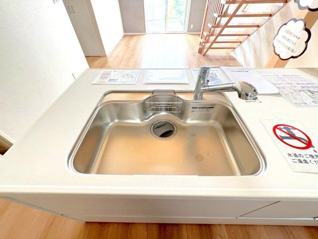 ２０２４年１月完成の築後未入居物件◆小屋裏収納付き３ＬＤＫ◆伏見区羽束師古川町のキッチン|シンク