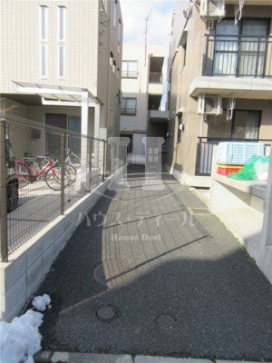 【エントランス】 | セリバテール | エントランスです