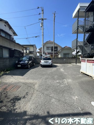 【駐車場】 | シェブー喜田村Ⅱ | 駐車場完備です