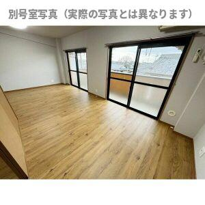 シャルマン冨士塚の居間・リビング