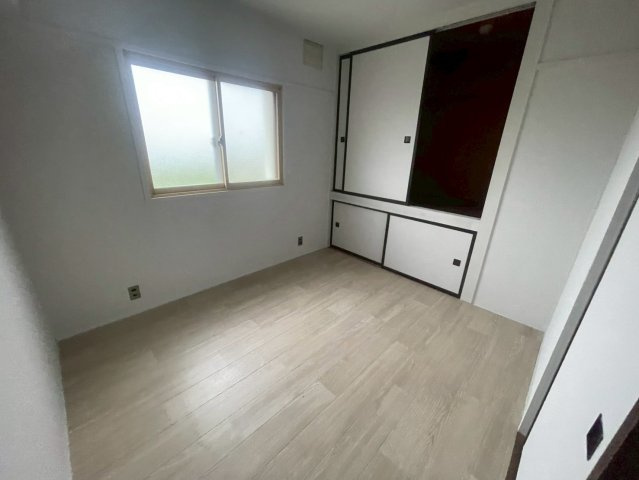 ヴィラナリー釧路Ⅲ　1号棟の洋室