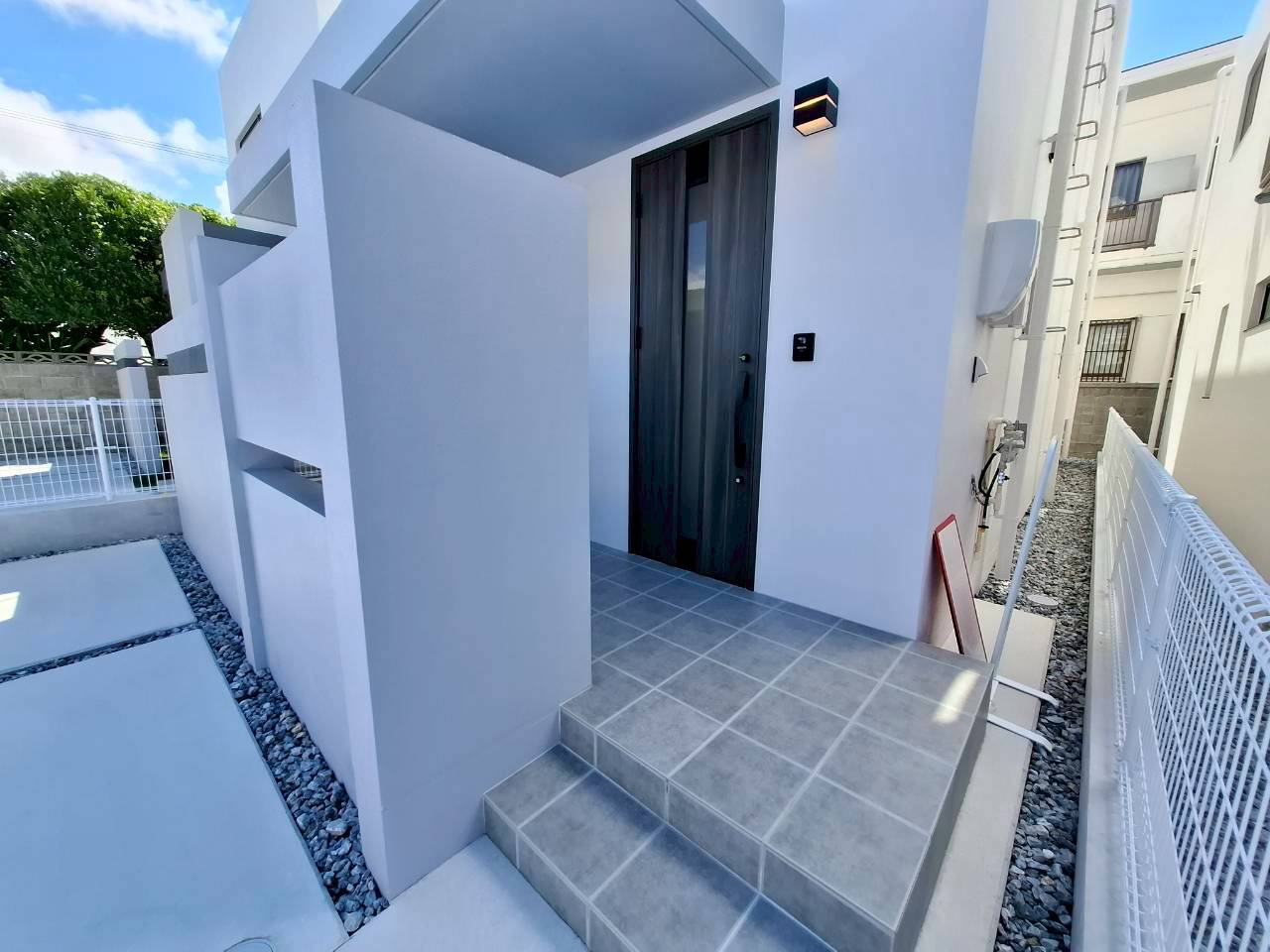 クローバーエース嘉手納屋良Ⅱ　2号棟の外観：施工例|※同建築会社施工参考写真となります。