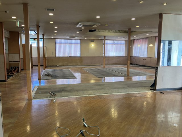 加木屋町丸根店舗のロビー