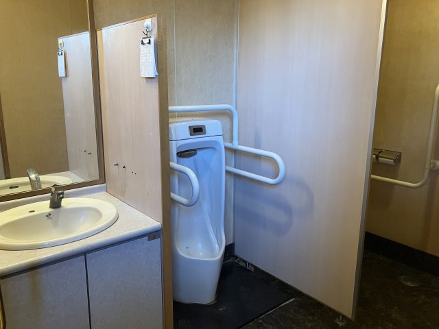 加木屋町丸根店舗の洗面所