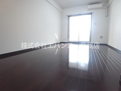 【寝室】 | KS・HOYO | 広くて明るい寝室