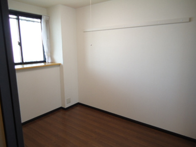 【内装】 | フェニックス中島 | 洋室