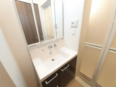 【洗面所】 | ヴァロ伏見稲荷