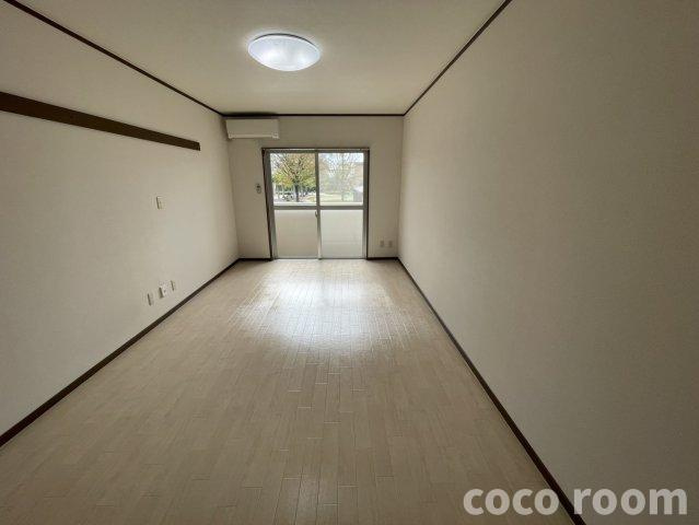 フォルテ２１の居間・リビング