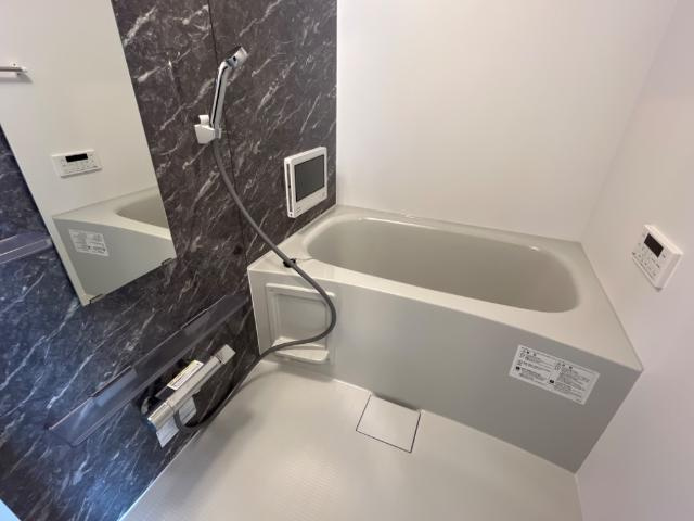 ヴァイオレットの浴室|ユニットバス