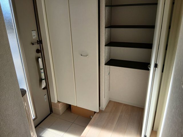 【玄関】 | 吉見町東野第20　 | １号棟現地玄関（2026年01月06日）撮影