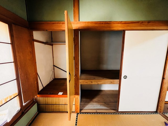 筑後市長浜店舗の収納