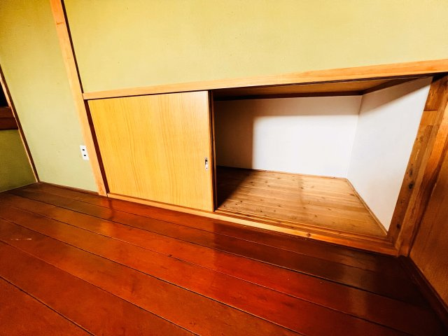 筑後市長浜店舗の収納