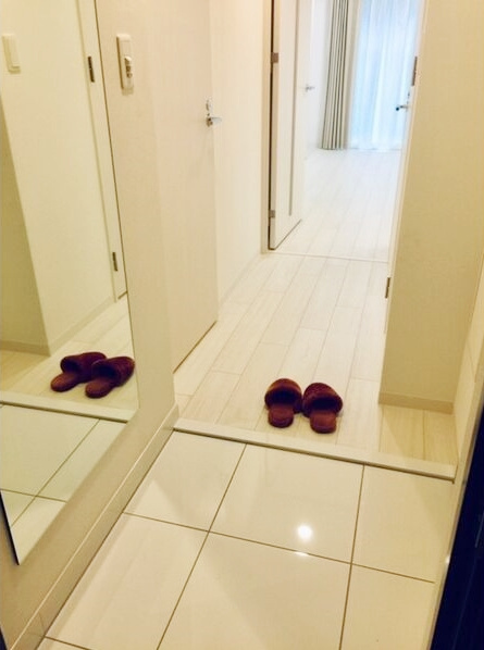 ブランTAT西宮江上町の玄関