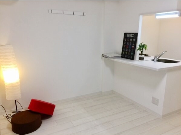 ブランTAT西宮江上町の居間・リビング