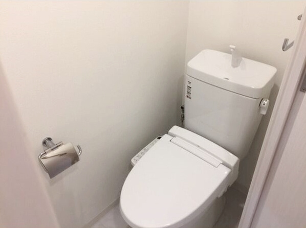 ブランTAT西宮江上町のトイレ