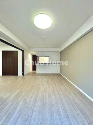 【居間・リビング】 | ダイアパレス八広花水木通りトリニティ | 【居間・リビング】「ＬＤＫは家族団らんをデザイン」広いＬＤＫでは家族が集まり一緒の時間を過ごせる工夫がされております。何気ない一日の当たり前のひとコマがいつか一生の宝物になります