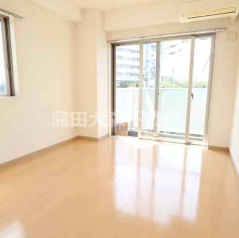 ジェイ・スリーハイツ