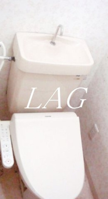 【トイレ】 | タウンハウス | トイレです。