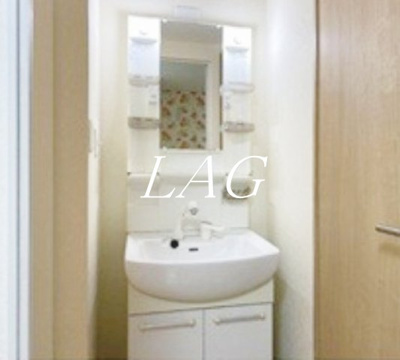 【洗面所】 | タウンハウス | 洗面台です。