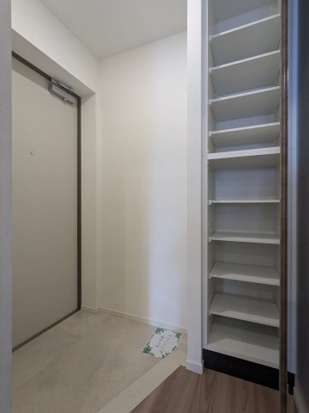 アンベリール王子の玄関