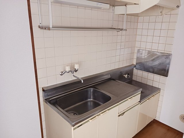 エルディム鳥海のキッチン|きれいなキッチンです