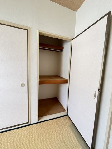 コーポマツノキ四番館の収納|たっぷりとした収納スペースです