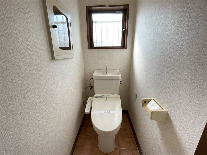 ツインルーフおもだかのトイレ|落ち着いたトイレです