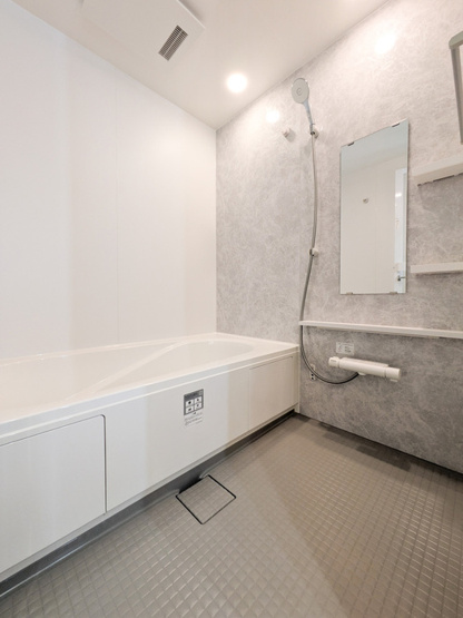 【浴室】 | Centrale