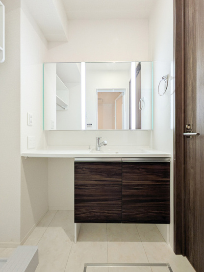 【洗面所】 | Centrale