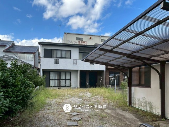 東大阪市川俣1丁目の外観|庭付き◎駐車数台可能です！5LDK+S中古戸建です♪