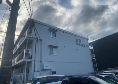 【外観】 | 藤和東林間コープ | 眺望の良さを楽しめるダイニングキッチンで家族団らんの時間を過ごしてはいかがでしょうか。バルコニーから見える景色を家族で眺める時間は、時間が経つのを忘れてしまいそうですね。是非、現地を見に行きましょう！