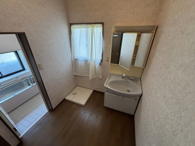 吉田4丁目　中古住宅|08/04 12:13