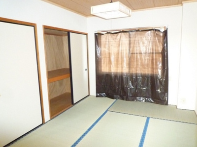 【寝室】 | SurplusウィステリアＣ | ※同建物同型別のお部屋