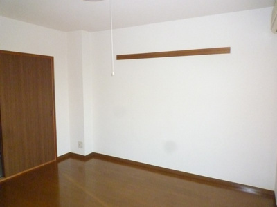 【洋室】 | SurplusウィステリアＣ | ※同建物別室参考写真