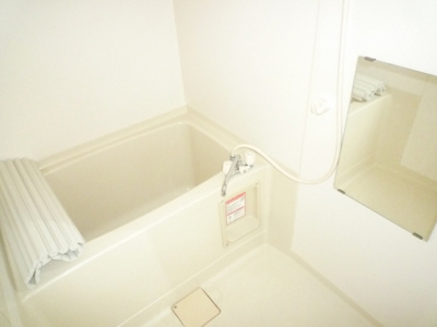 【浴室】 | SurplusウィステリアＣ | ※同建物同型別のお部屋