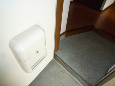 【玄関】 | SurplusウィステリアＣ | ※同建物同型別のお部屋