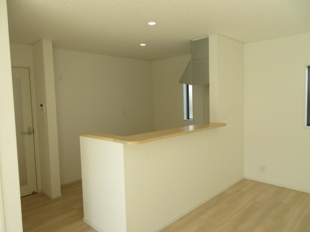 【仲介手数料無料】新築戸建　吉見町東野1-5-6（全3棟）のキッチン