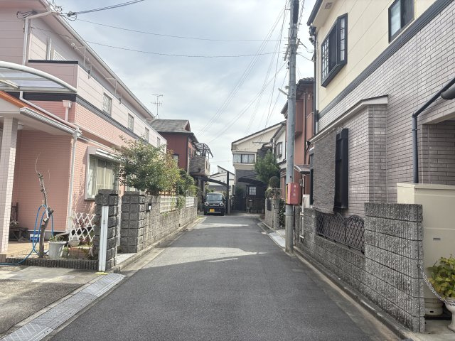 大和高田市有井の前面道路含む現地写真