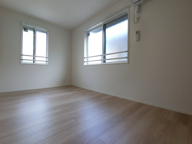 D-ROOM若草の洋室