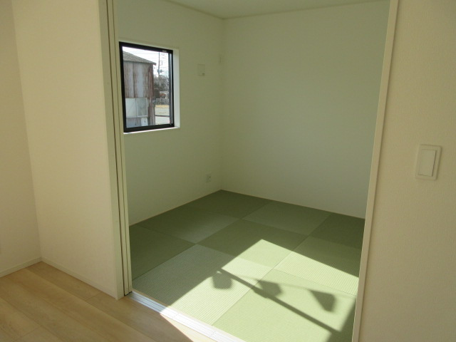 【仲介手数料無料】新築戸建　吉見町東野1-5-6（全3棟）の和室
