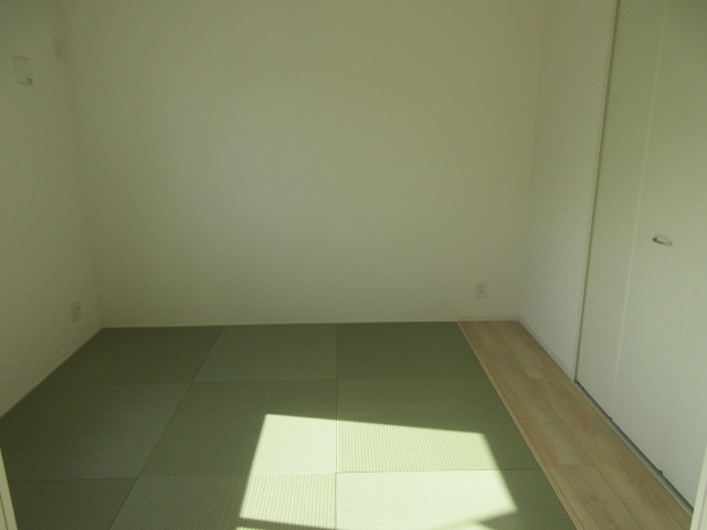 【仲介手数料無料】新築戸建　吉見町東野1-5-6（全3棟）の和室