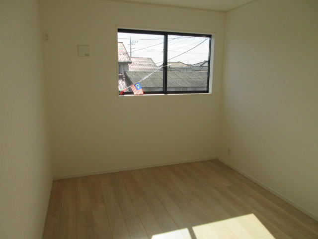 【仲介手数料無料】新築戸建　吉見町東野1-5-6（全3棟）の洋室