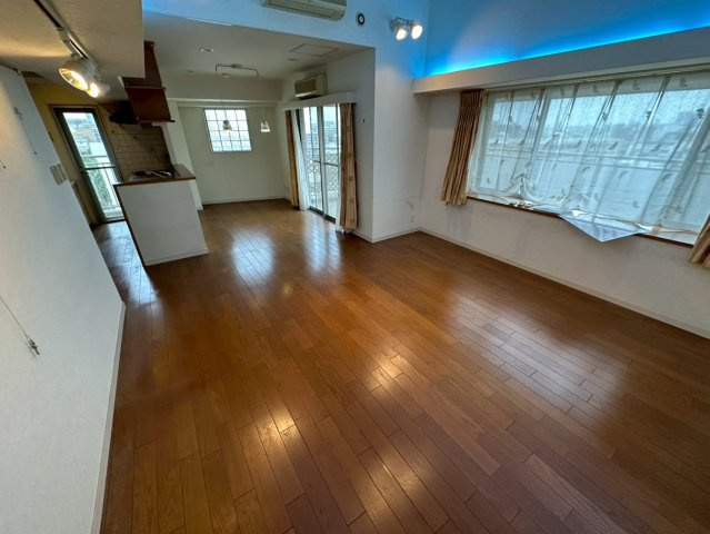 シェヌーア御影の居間・リビング