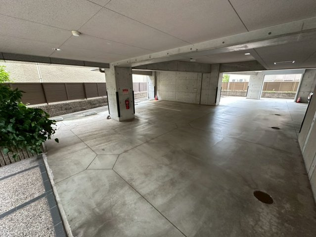 シェヌーア御影のロビー