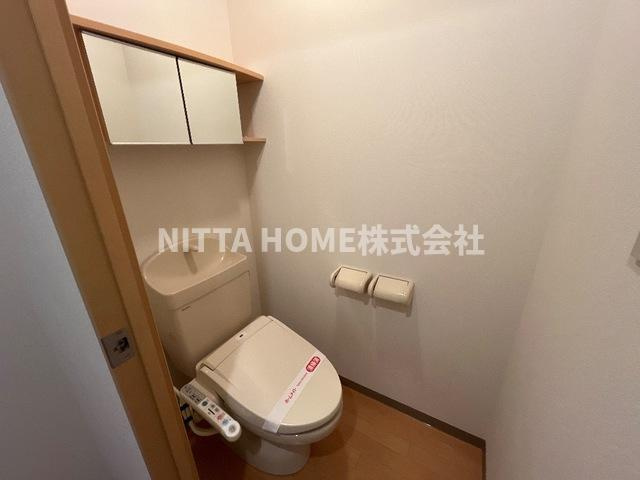 リベルテのトイレ|ウォシュレット付きのトイレです＊