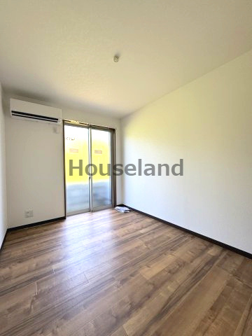 和歌山市鳴神のアパートの居間・リビング