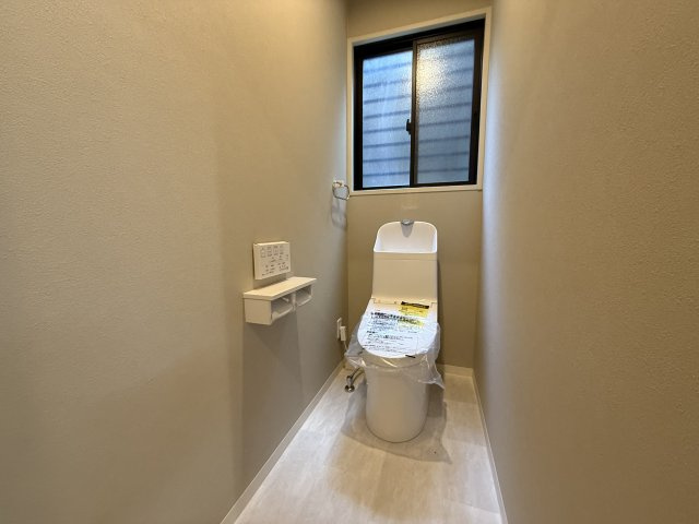 神戸市垂水区小束山本町４丁目戸建のトイレ