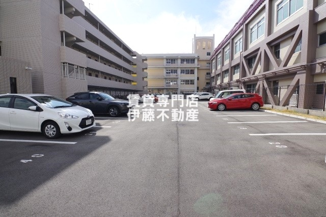 A・City東岸の駐車場