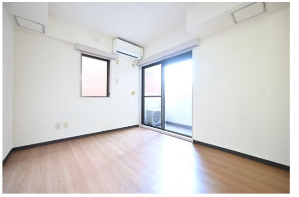 ネオハイシティ豪徳寺の居間・リビング