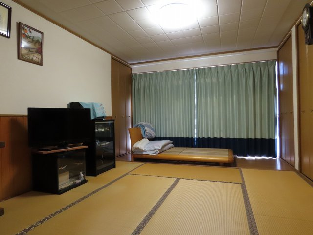 辰野町　売中古住宅の和室